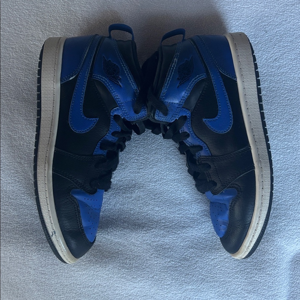 Kids Size 2Y, Nike Jordan 1s, Black and Blue Mid-Top Sneakers - Picture 5 of 8